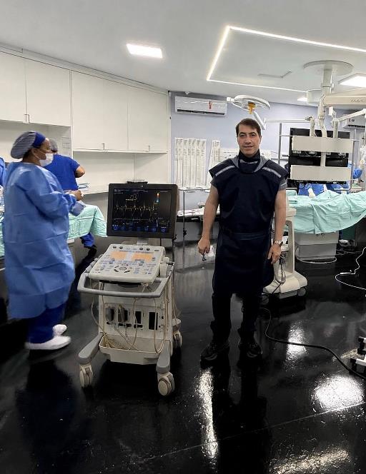 Ecocardiograma realizado durante procedimento para aumentar a segurança